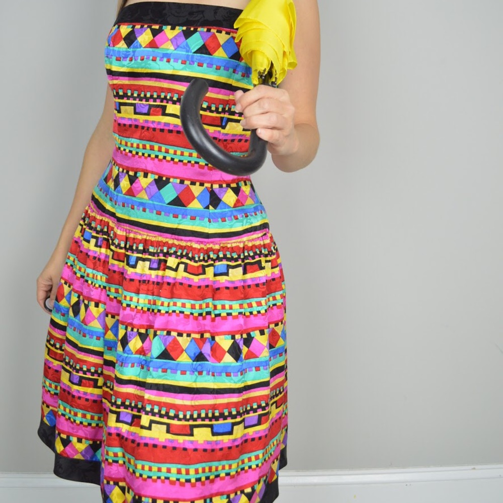Bright geometric vintage strapless party dress M - Picture 2 of 2
